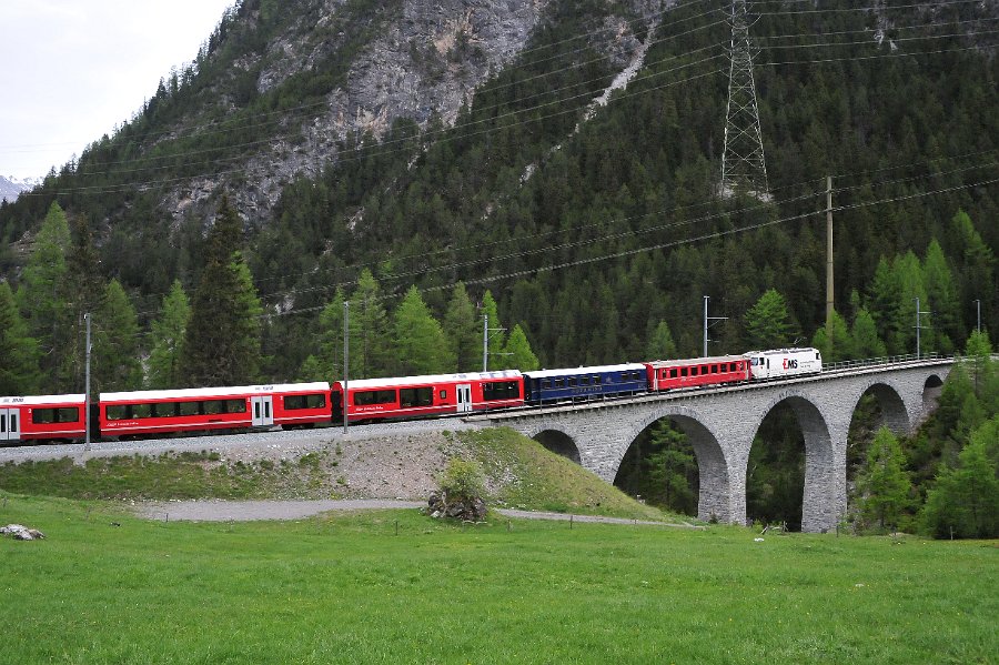 RhB Glacier Express, Allegra Triebwagen und andere (30)